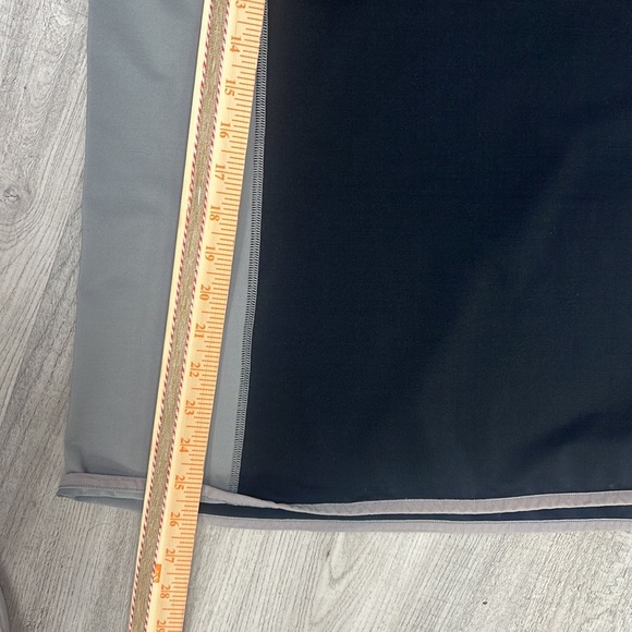 Vineyard Vines Zip Up Hoodie Size XL - Picture 9 of 9